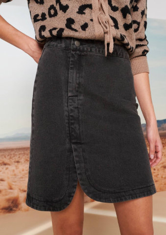 Džínová sukně s rozparkem