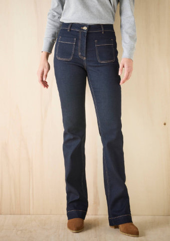 Bootcut kalhoty s našitými kapsami