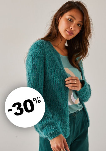 Krátký kardigan pro malou postavu