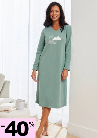 Noční košile z mikrofleecu s výšivkou obláčků