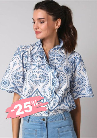 Košilová halenka s výšivkou a volány